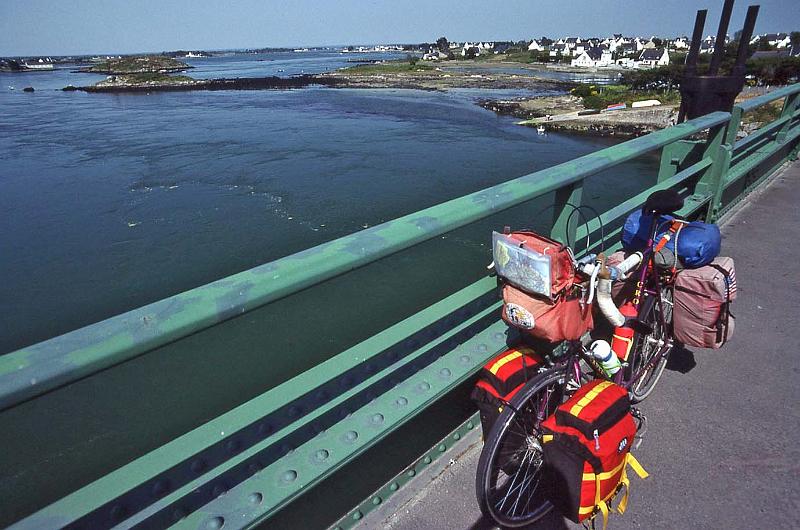 WT 2500 327-32 France 92.jpg